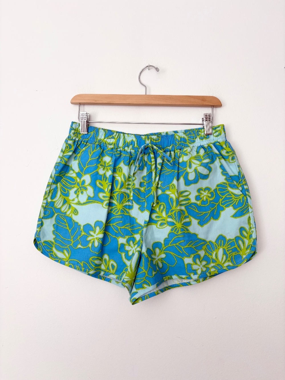 Urban renewal tropical shorts